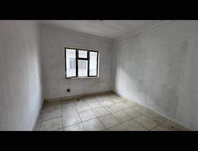 8 BEDROOM HOUSE FOR SALE IN KENSINGTON